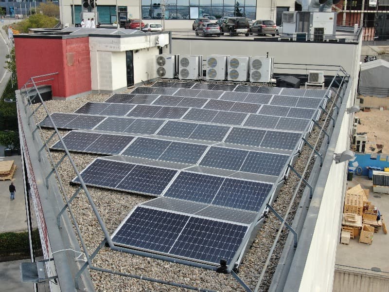 Intalación paneles solares tejado empresa